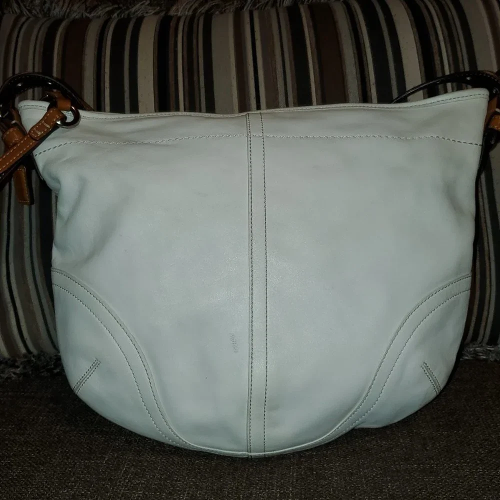 EUC Coach hobo bag - Picture 2 of 9